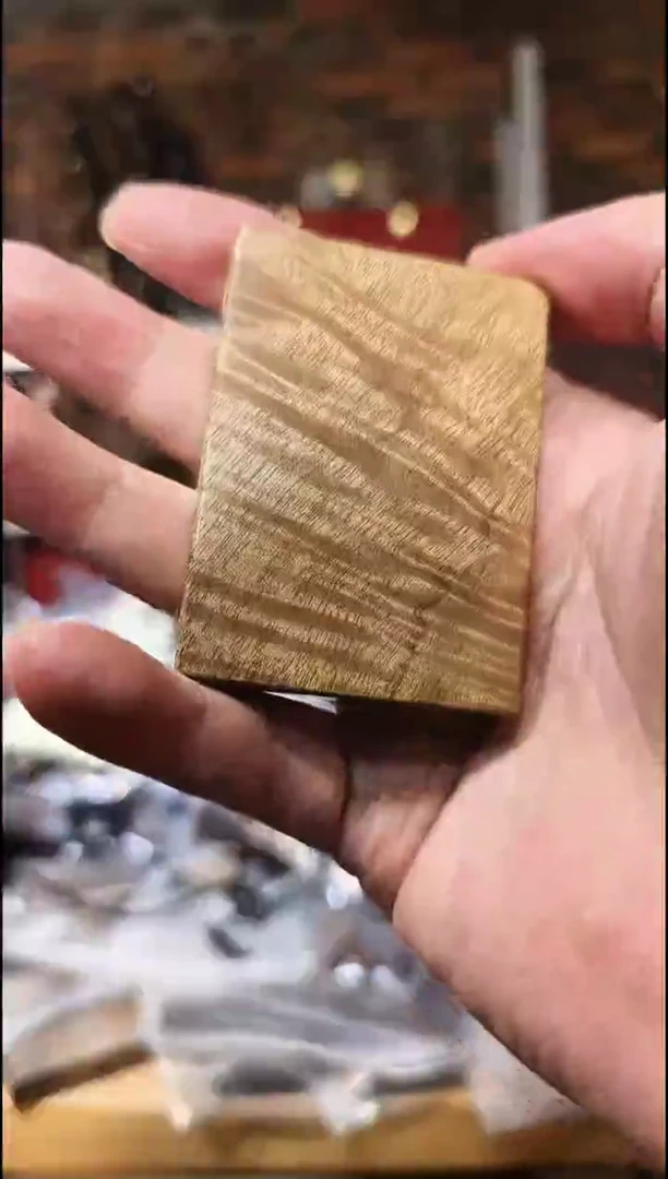 金丝楠无事牌手把件