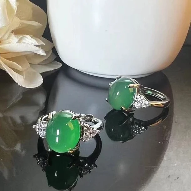 【有德玉业】---绿玉髓戒指一个