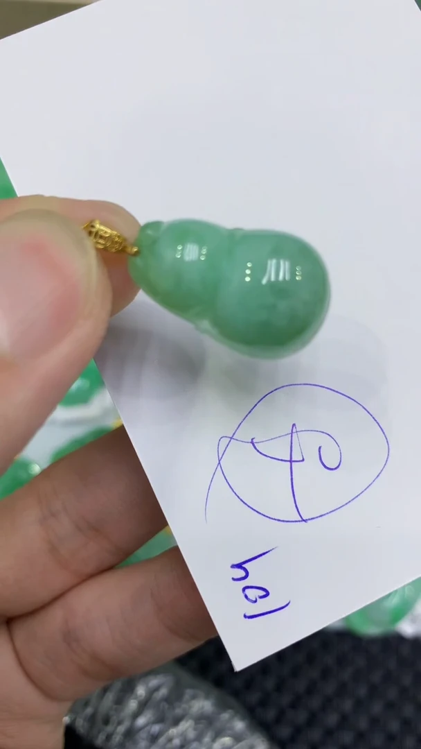 颈饰未镶嵌翡翠缅甸A货翡翠