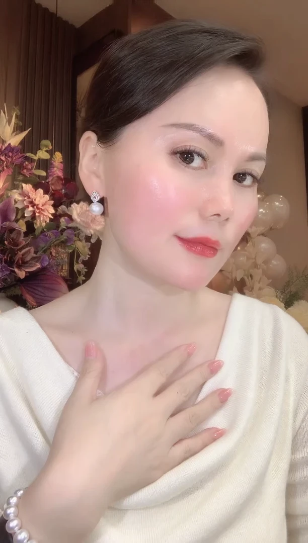 18K金镶嵌耳饰海水珍珠程*妈C64