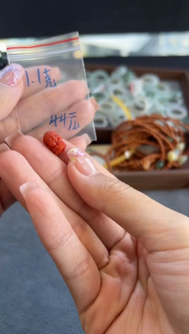 【闪购商品】南红玛瑙颈饰未镶嵌501买断