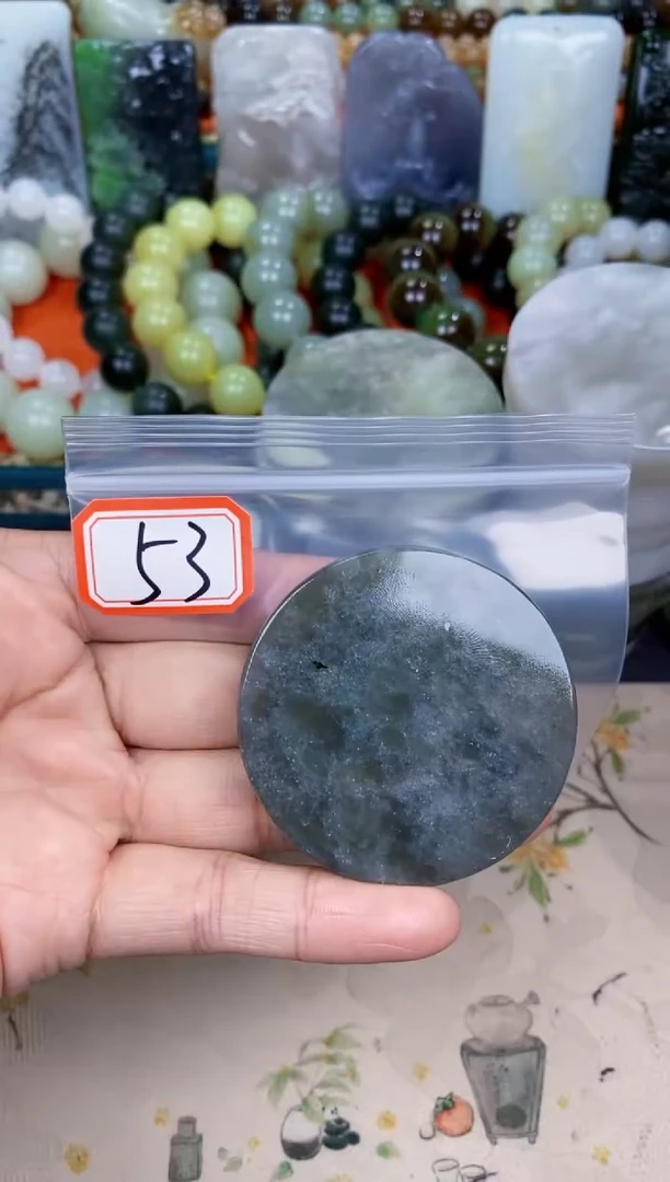 和田玉未镶嵌颈饰和田玉