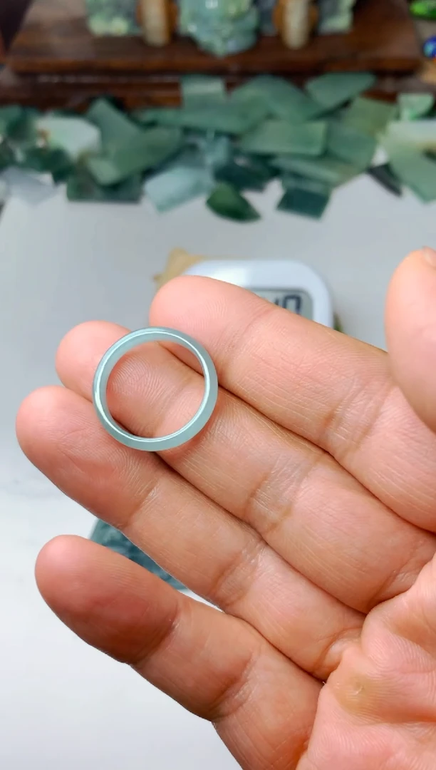 颈饰未镶嵌翡翠陈*戒圈