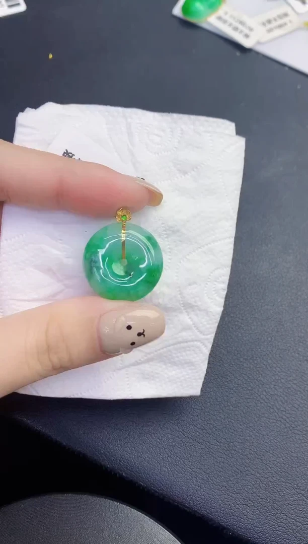 颈饰18K金镶嵌翡翠缅甸天然翡翠A货