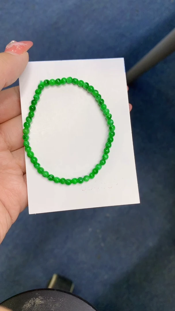 颈饰未镶嵌翡翠1