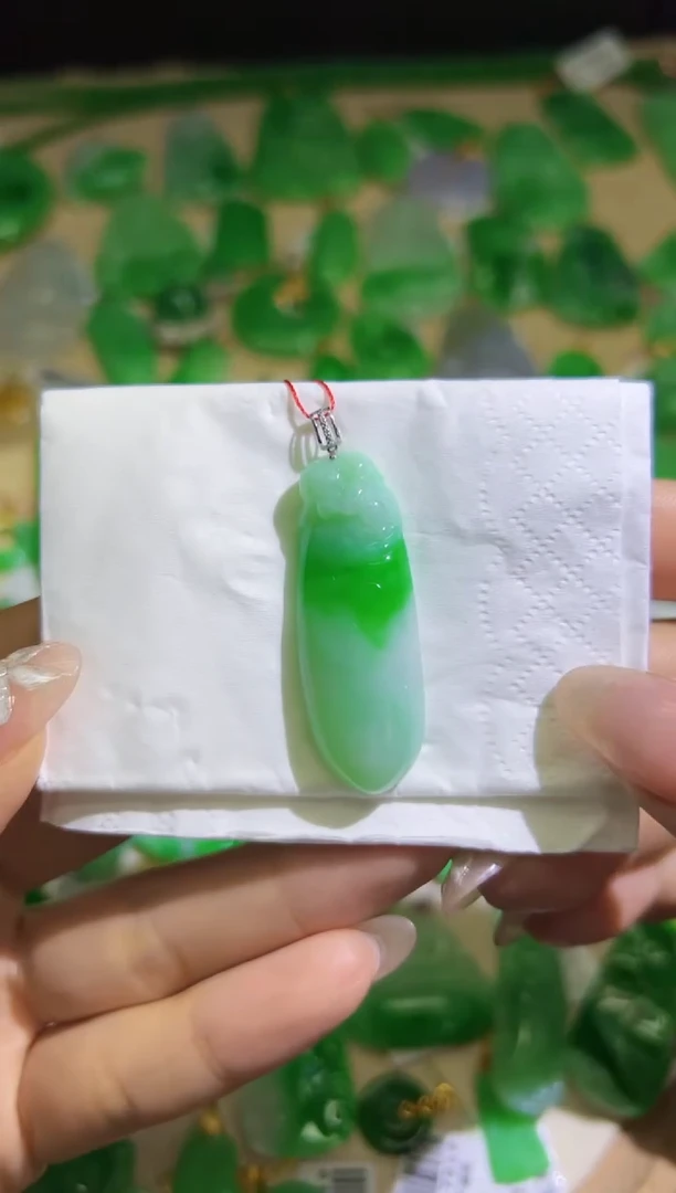 【闪购商品】翡翠颈饰18K金镶嵌Q缅料A货翡翠/支持复检/一件