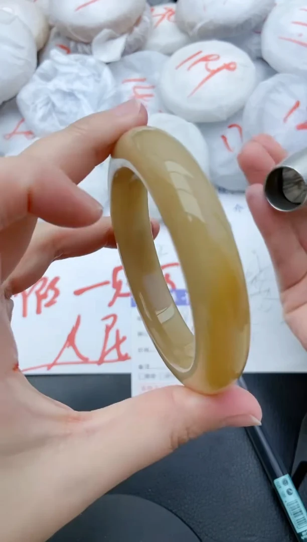 【闪购商品】石英质玉手镯未镶嵌95+60/61