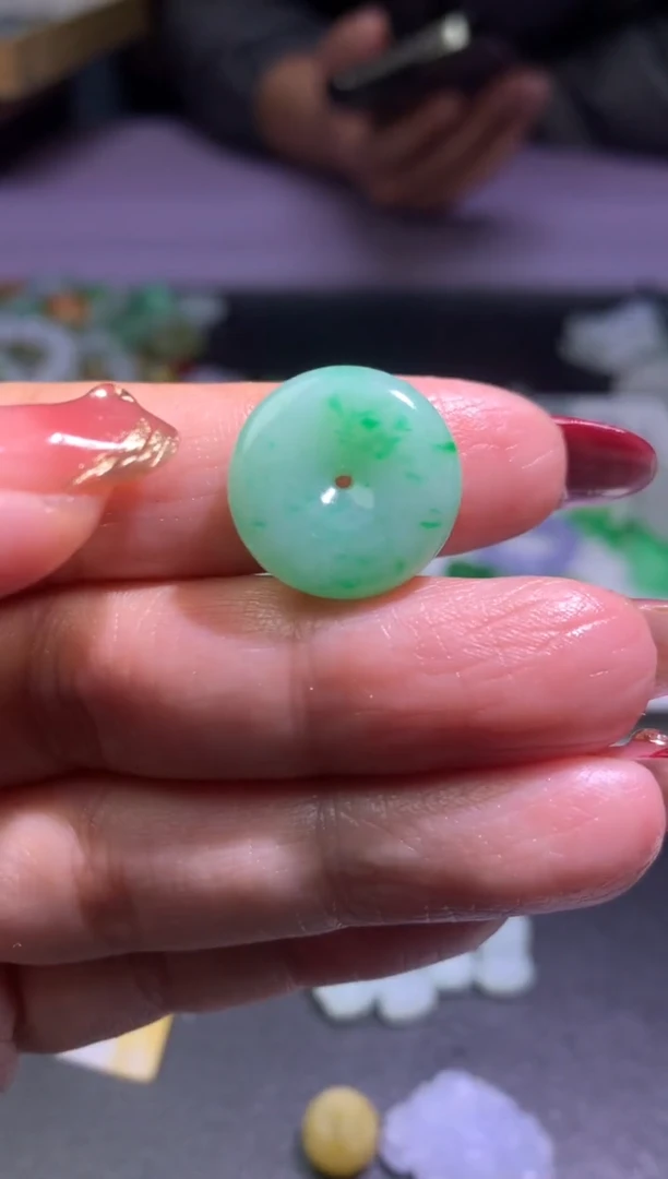 【闪购商品】定制翡翠未镶嵌毛货