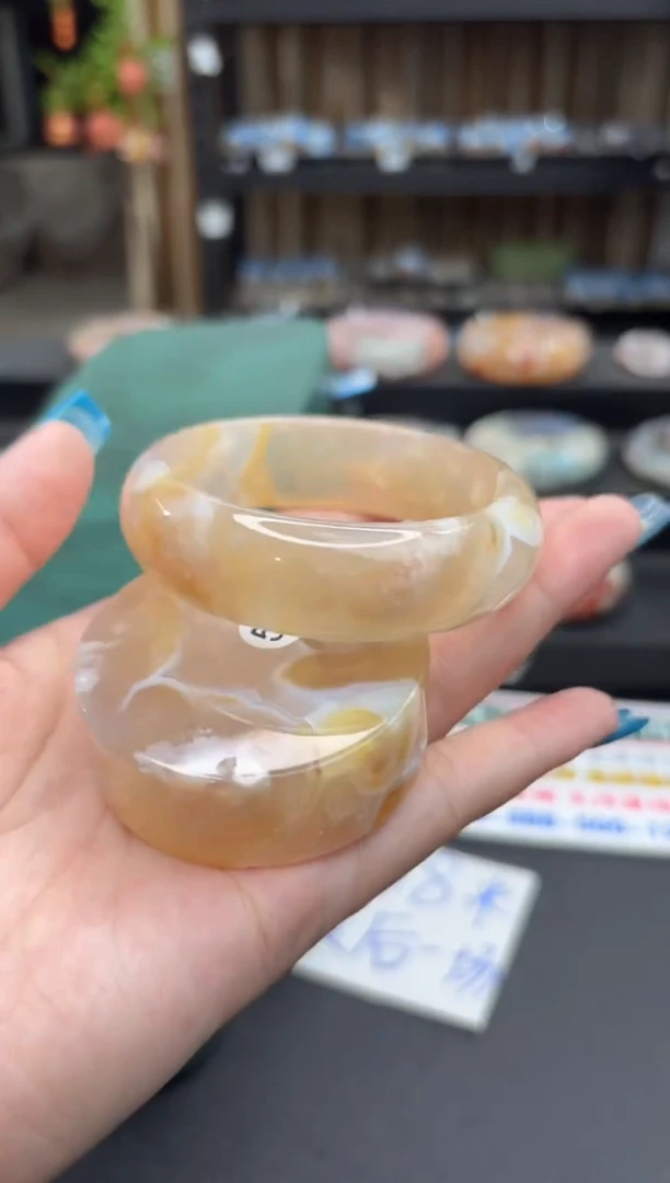 未镶嵌手镯石英质玉84(56圈赠送镯心)