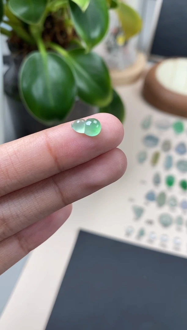 【闪购商品】翡翠颈饰未镶嵌翡翠冰晴葫芦