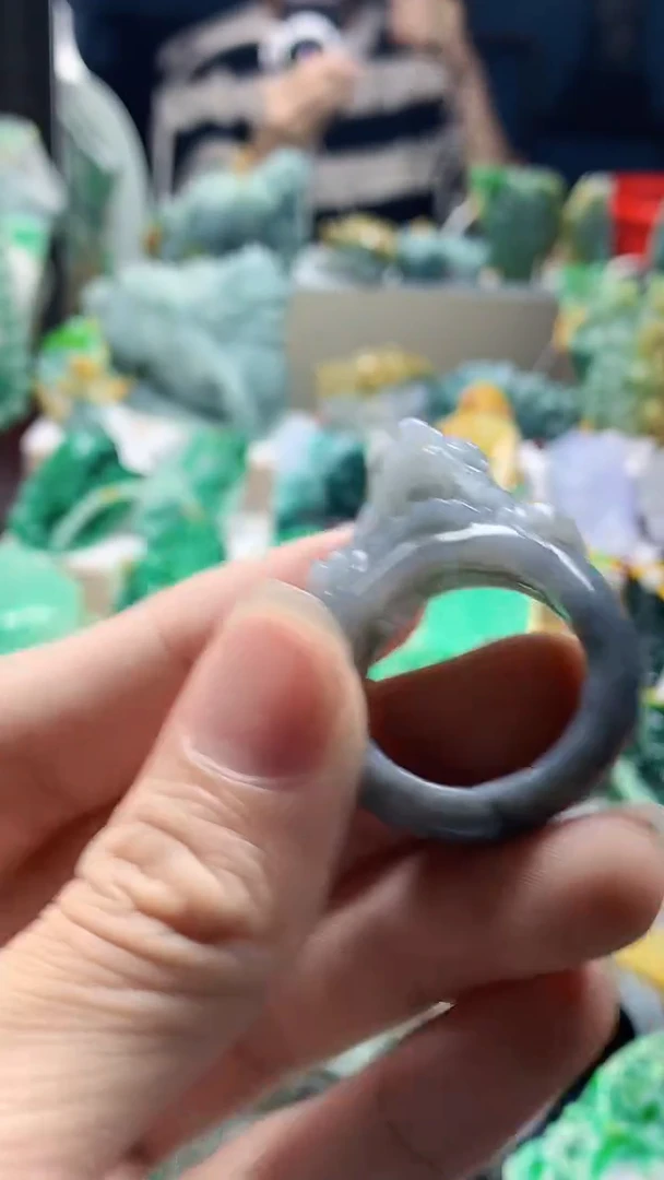 颈饰未镶嵌翡翠天然缅甸a货翡翠