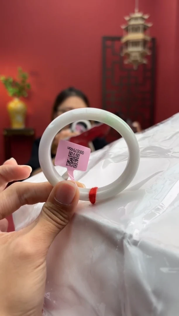 未镶嵌手镯（贵妃镯）翡翠翡翠手镯7