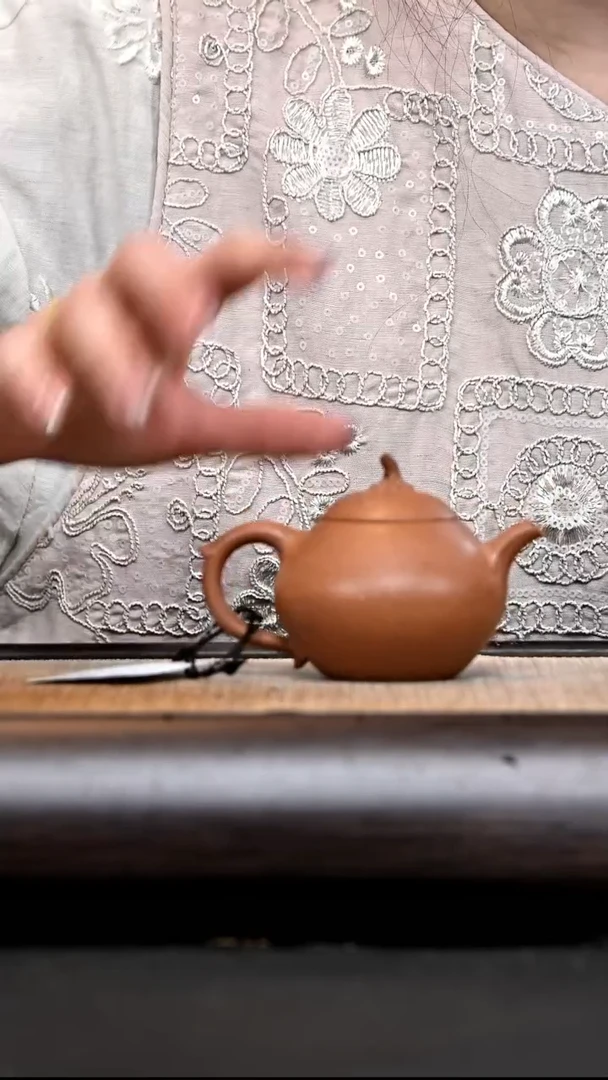 【闪购商品】紫砂茶壶TZ15674 甜瓜 降坡