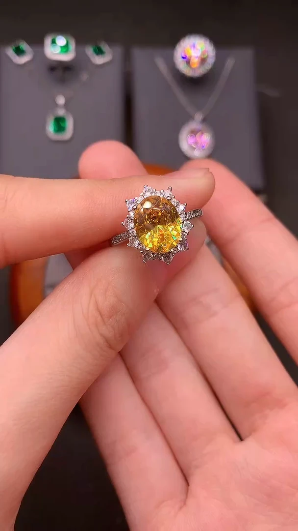 戒指彩色蓝宝石银S925镶嵌.......