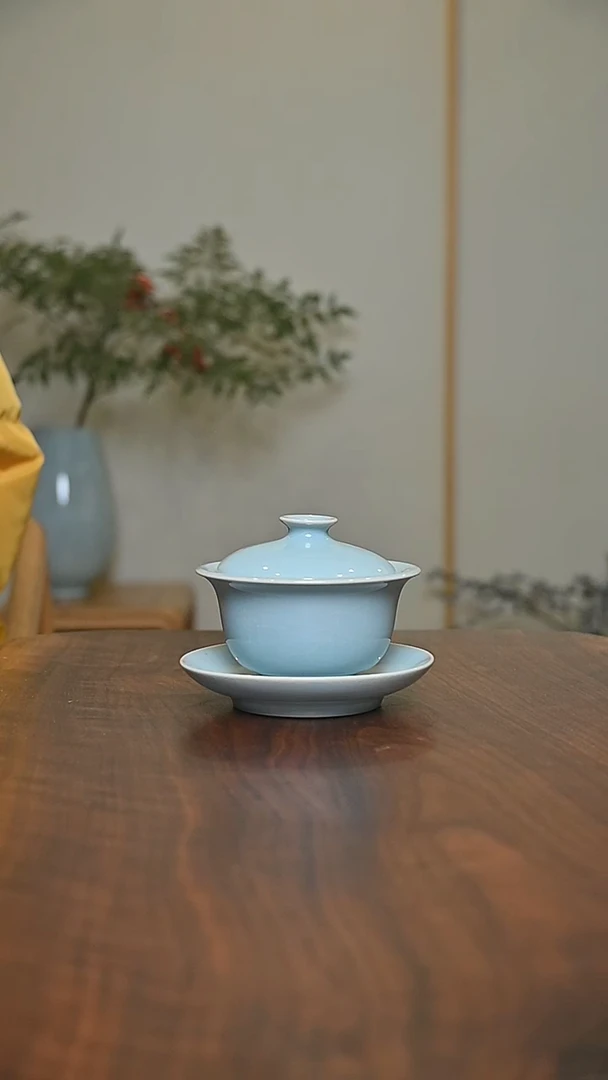 元宝盖碗 天青 微瑕 朱法喜手签款