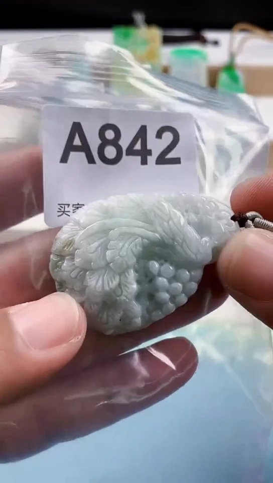 【闪购商品】翡翠挂件未镶嵌天然翡翠吊坠挂件