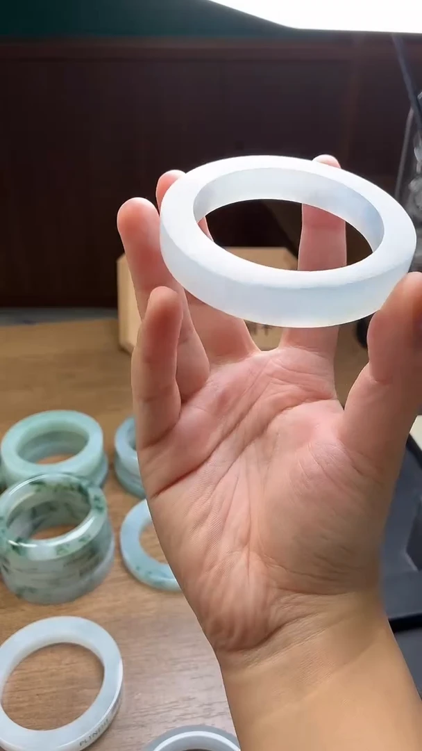 未镶嵌手镯定制翡翠星***⭐定制