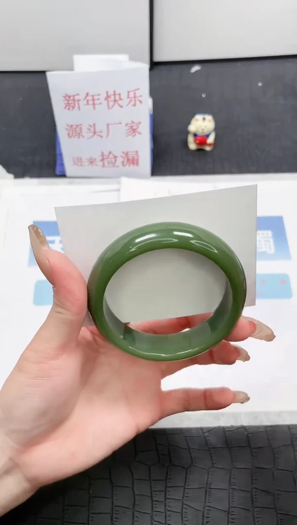 【闪购商品】石英质玉手镯未镶嵌N101-58