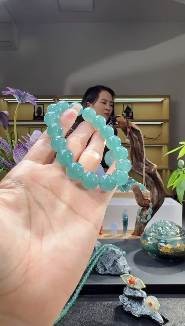 未镶嵌手串翡翠手串（多样性发其一）