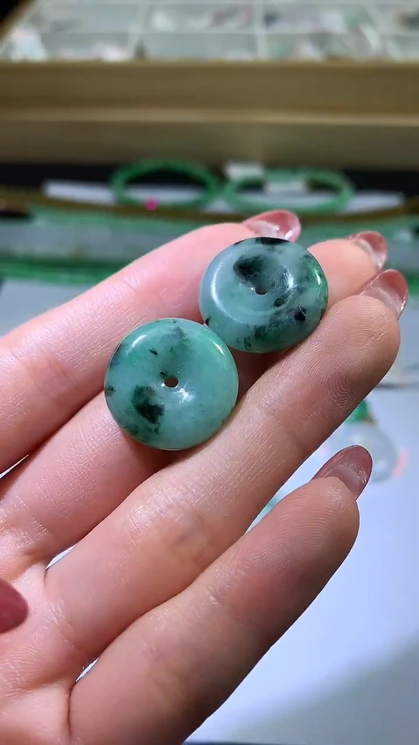 颈饰未镶嵌翡翠ZX018770多样性发一