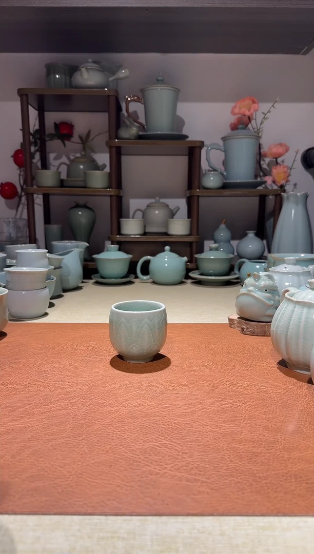 杯子瓷福利 莲纹龙蛋杯 主人杯品茗杯 豆绿釉一级精品