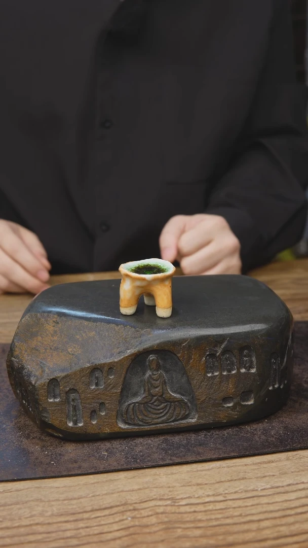 开播福利盖置三足