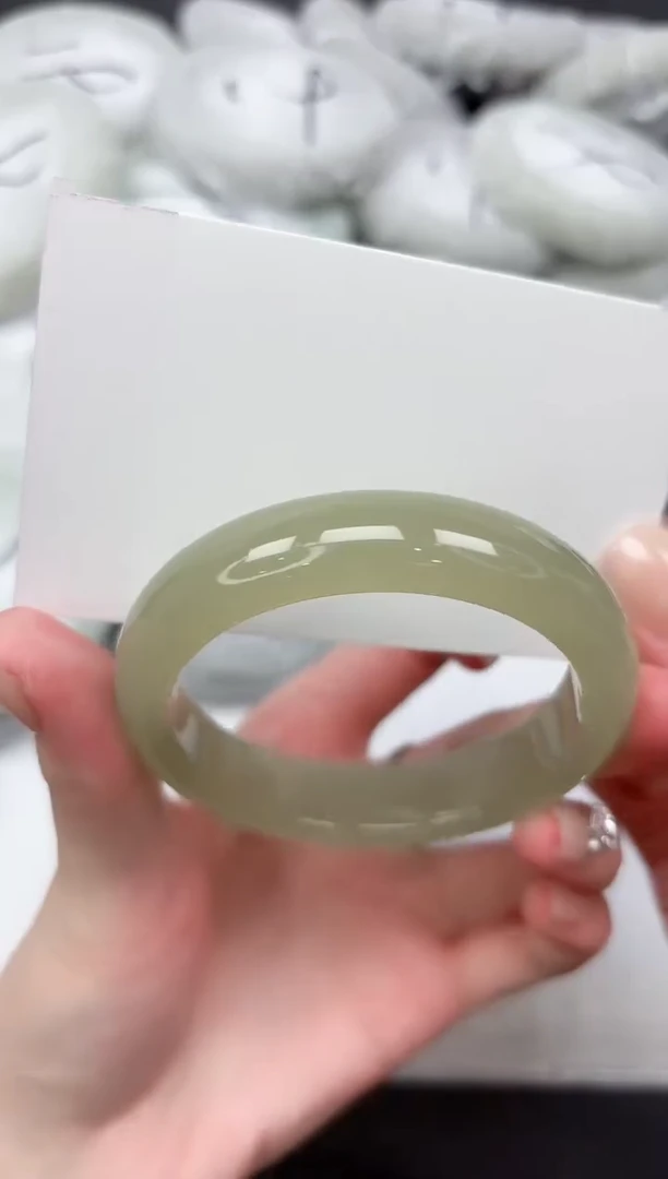 未镶嵌手镯石英质玉232-54.2