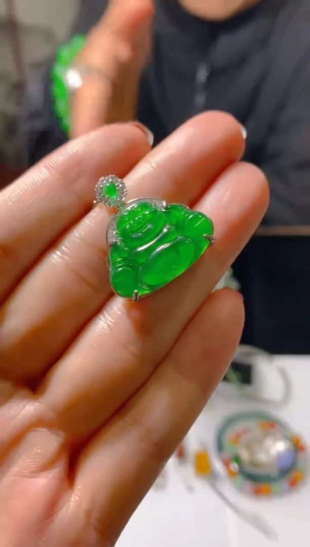 吊坠(赠链)未镶嵌翡翠天然a货翡翠 多样性发货 假一罚四