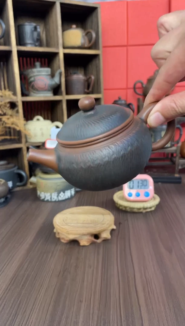 坭兴陶手工壶直播间