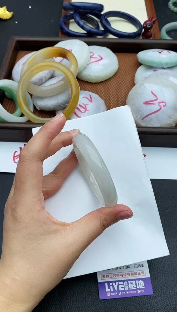 未镶嵌手镯石英质玉275+54/55