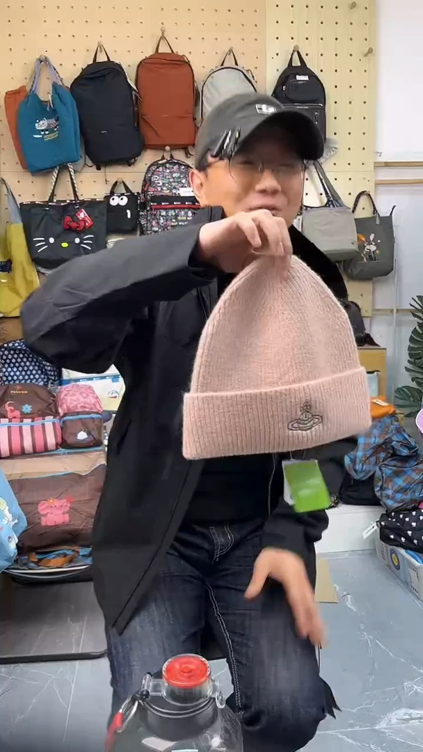 纯棉纯棉颜色灰； 【太后冬款/冷帽】