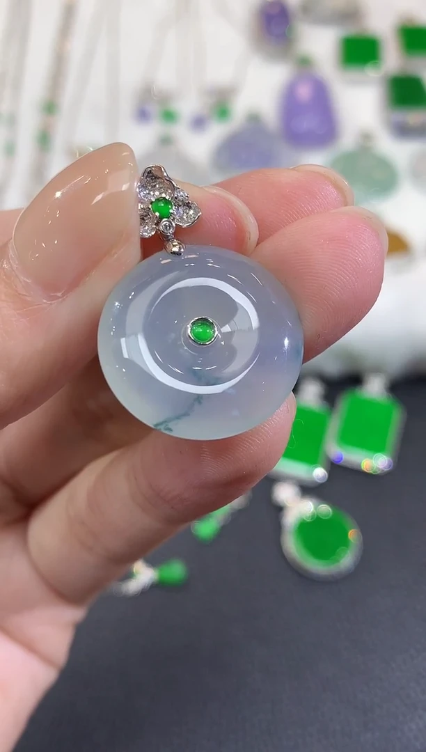 吊坠(不含链)18K金镶嵌翡翠A8 紫货有一定色差