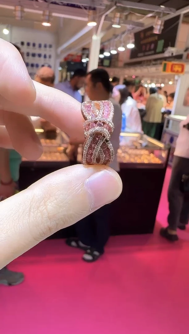 银S925镶嵌戒指石榴石排戒