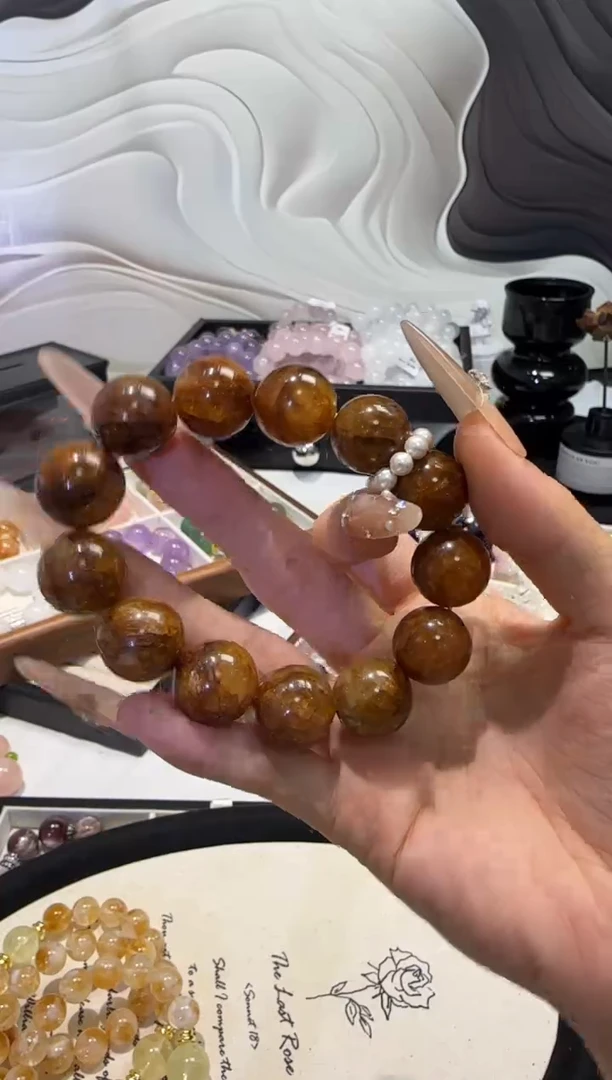 水晶手串未镶嵌胶花