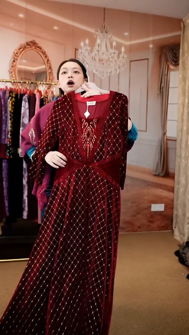 挂脖款好看的连衣裙 60