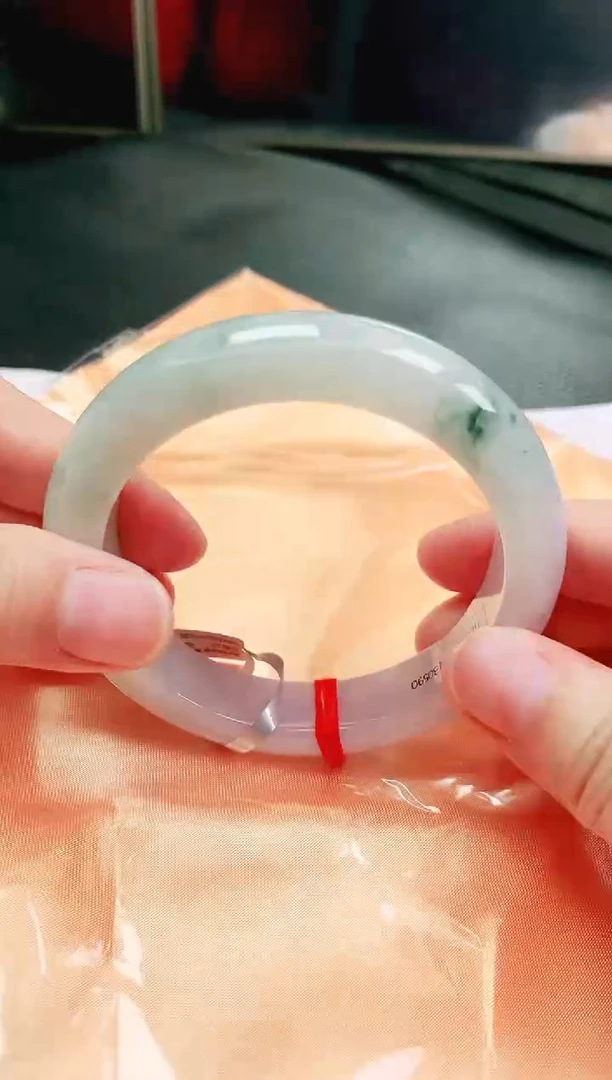 未镶嵌手镯翡翠缅甸天然A货翡翠手镯5556