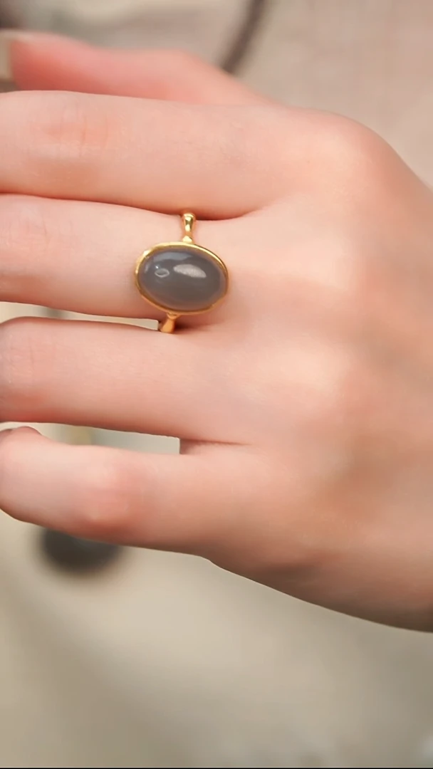 未镶嵌戒指和田玉勇气