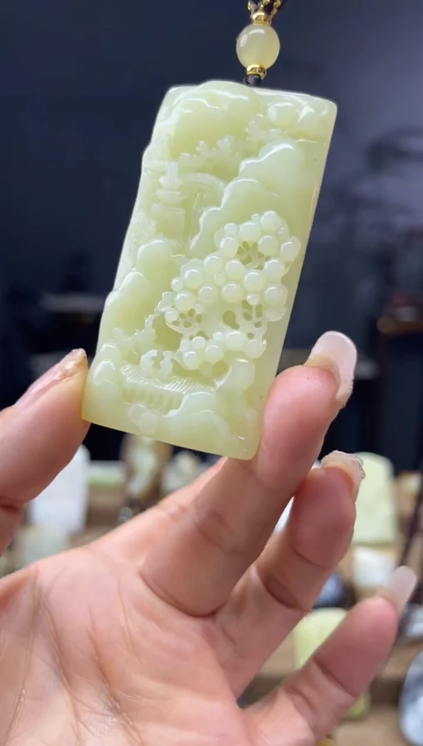 颈饰未镶嵌和田玉1