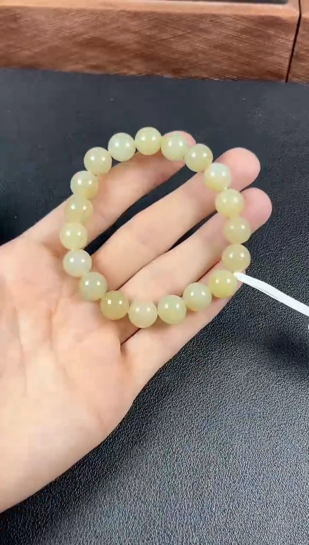 手串未镶嵌和田玉若羌微色差卡10手串mJ