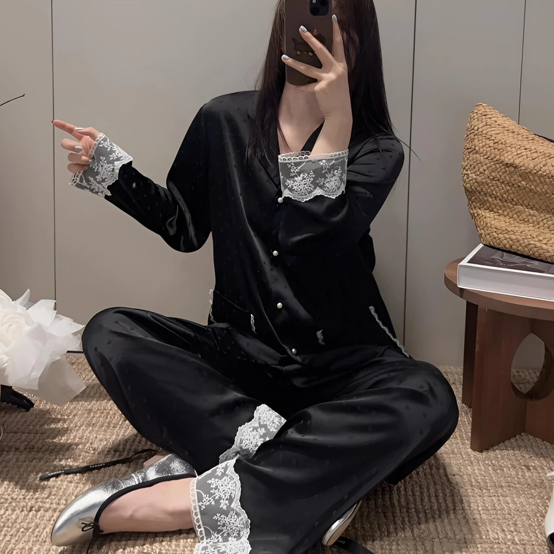 轻奢风早秋新款冰丝绸缎睡衣女春秋季长袖气质蕾丝拼接薄款家居服