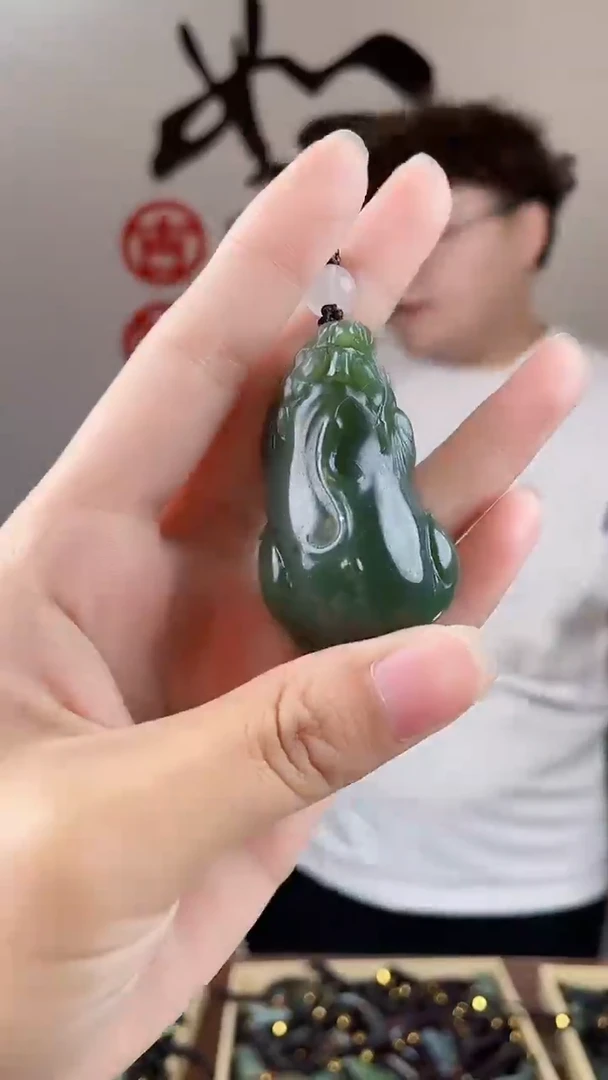 和田玉未镶嵌挂件拍一发一，多样性发货
