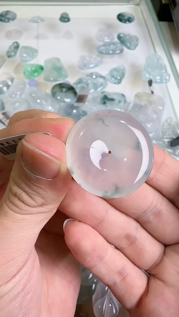 【闪购商品】翡翠吊坠(不含链)未镶嵌..