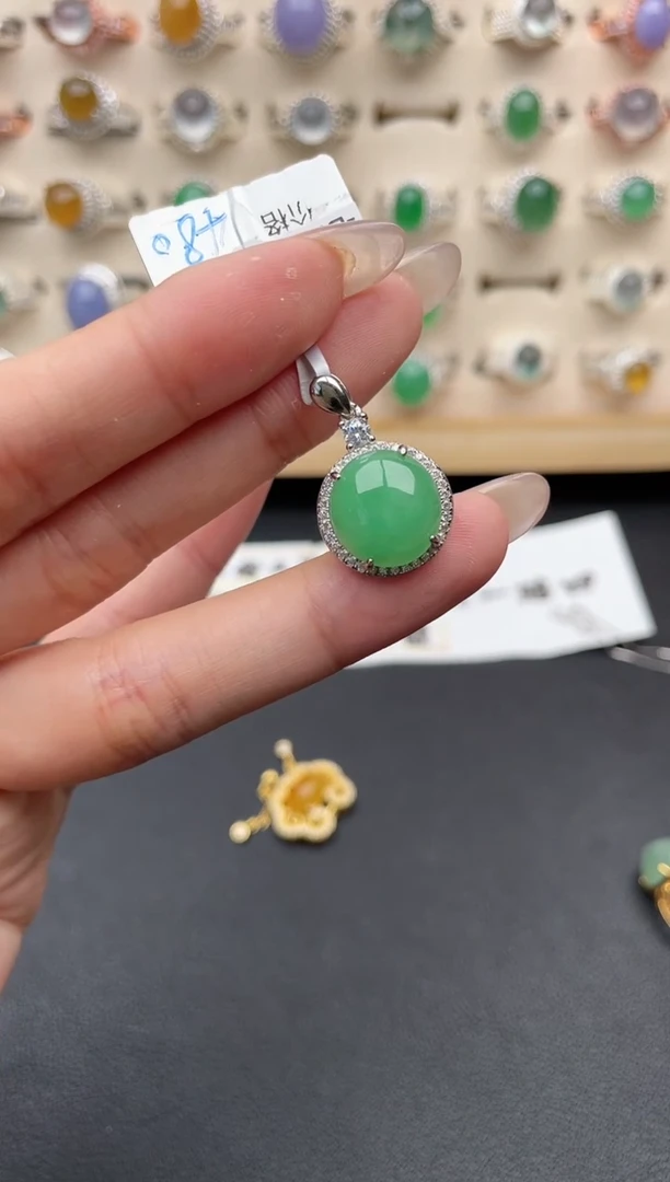 【闪购商品】翡翠吊坠(赠链)银S925镶嵌一物一证一礼盒