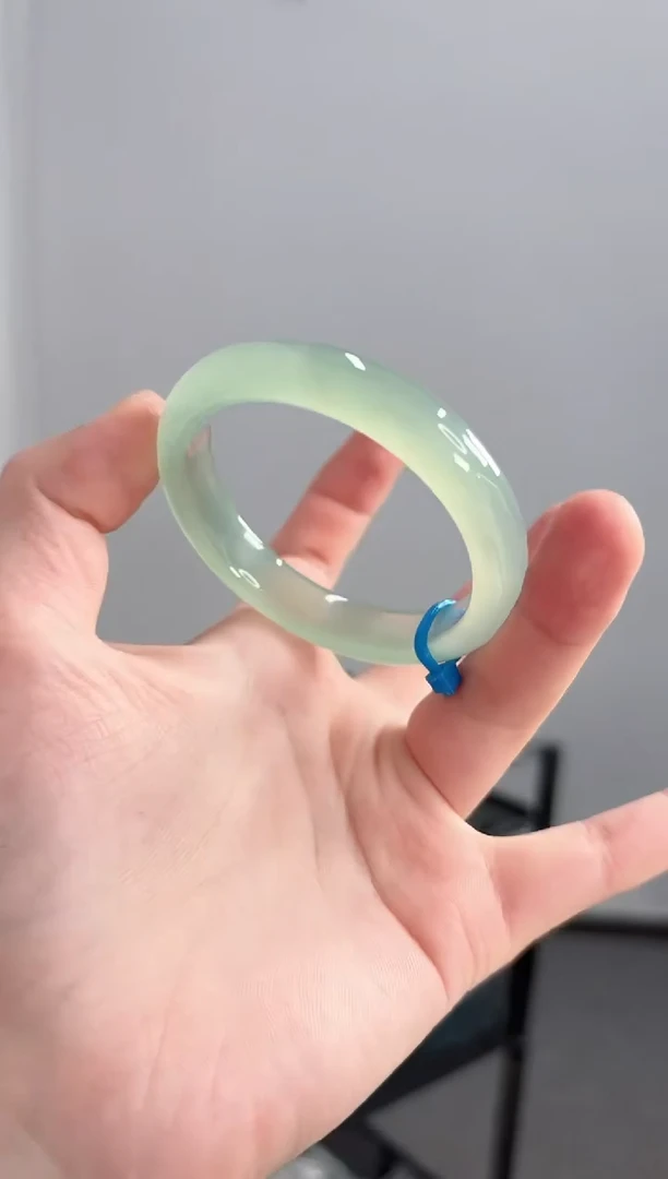 【闪购商品】玛瑙/玉髓手镯未镶嵌54圈