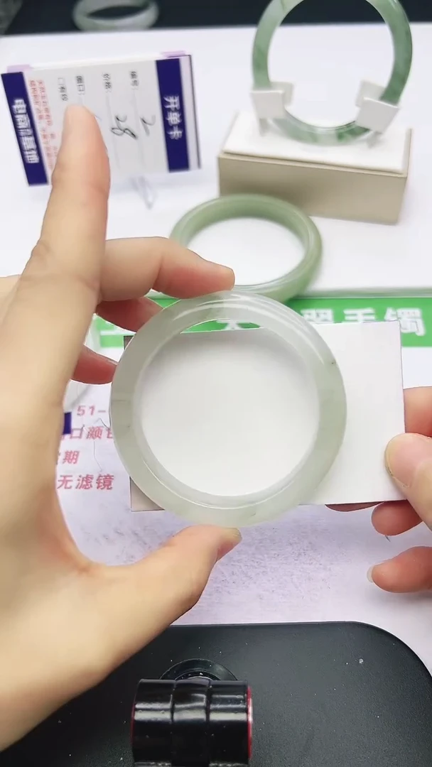 未镶嵌手镯石英质玉6-52/53