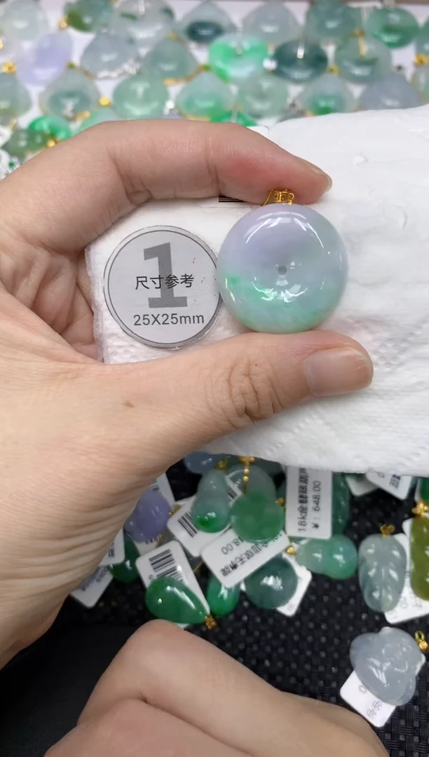 颈饰18K金镶嵌翡翠111111111