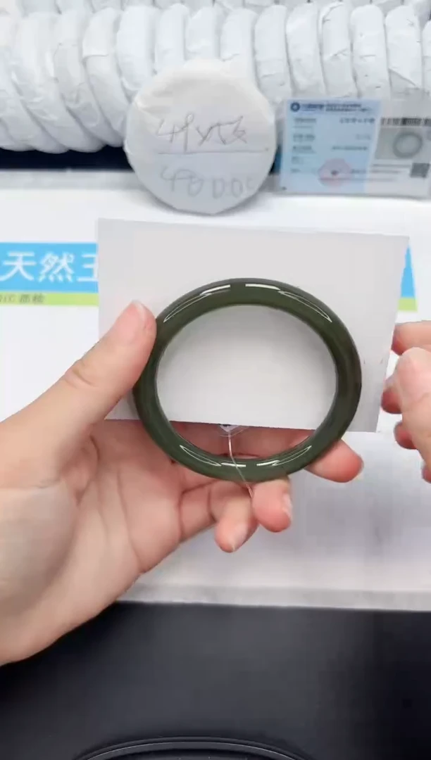 【闪购商品】和田玉手镯未镶嵌266-58.1