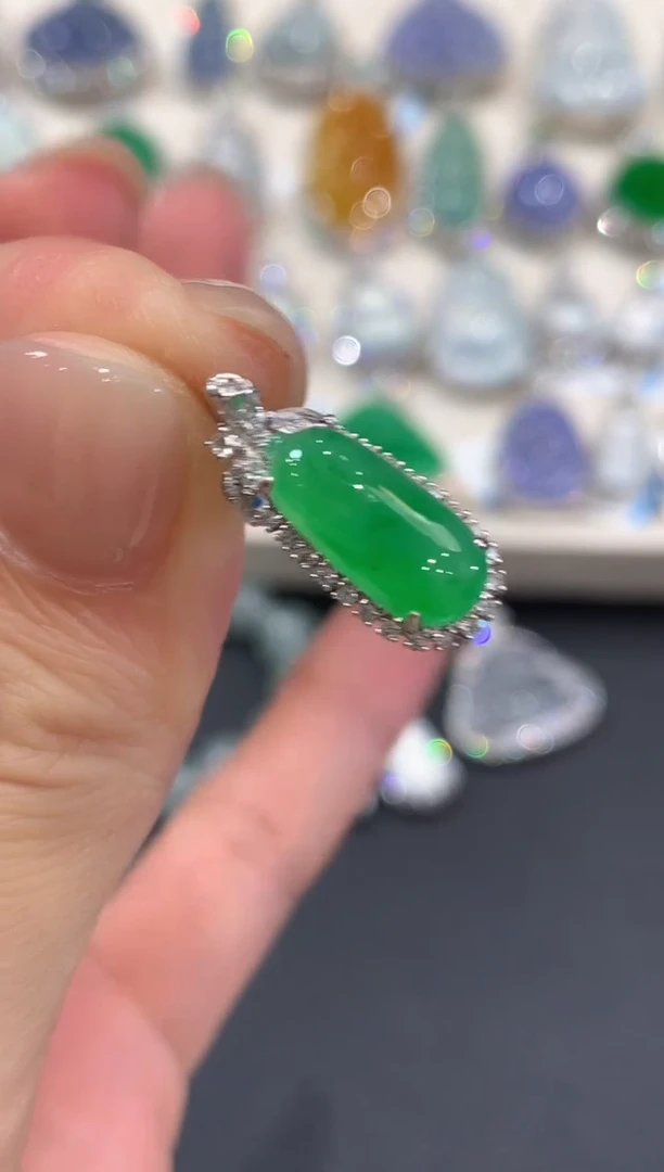 吊坠(不含链)18K金镶嵌翡翠a163