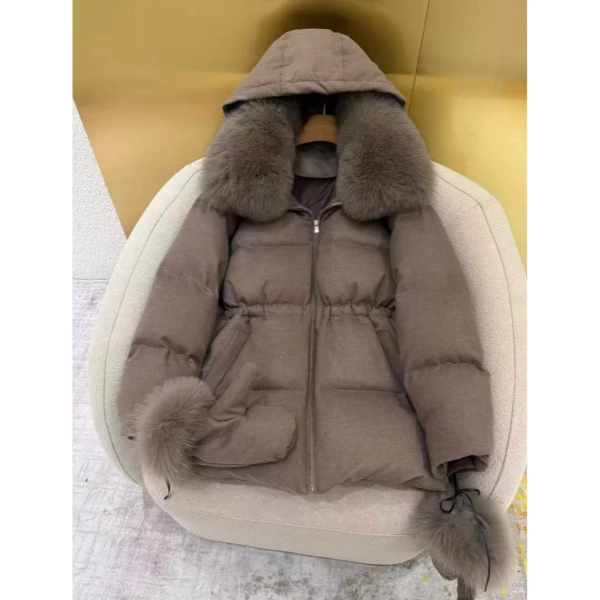 咖色秋冬加厚收腰手套设计大毛领拉链休闲绒服外套