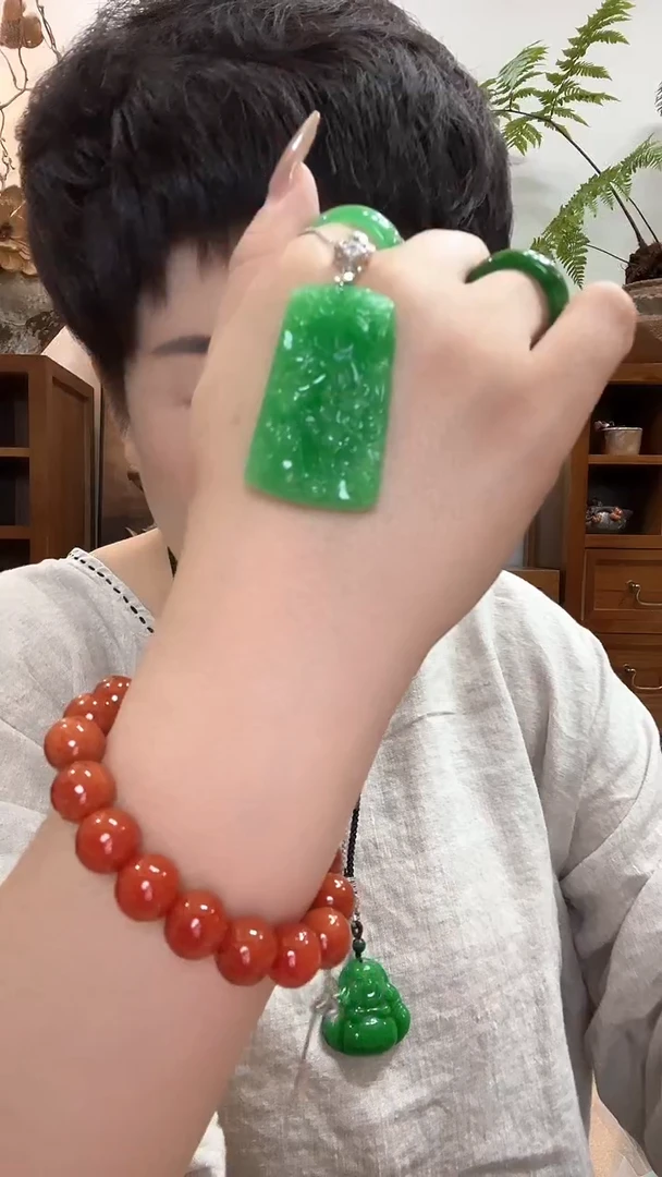 吊坠(赠链)合金翡翠160